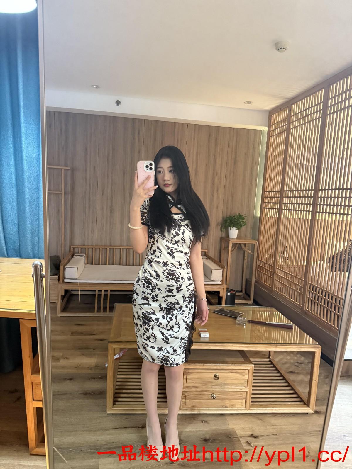 新品粉嫩水多邻家妖艳小妹