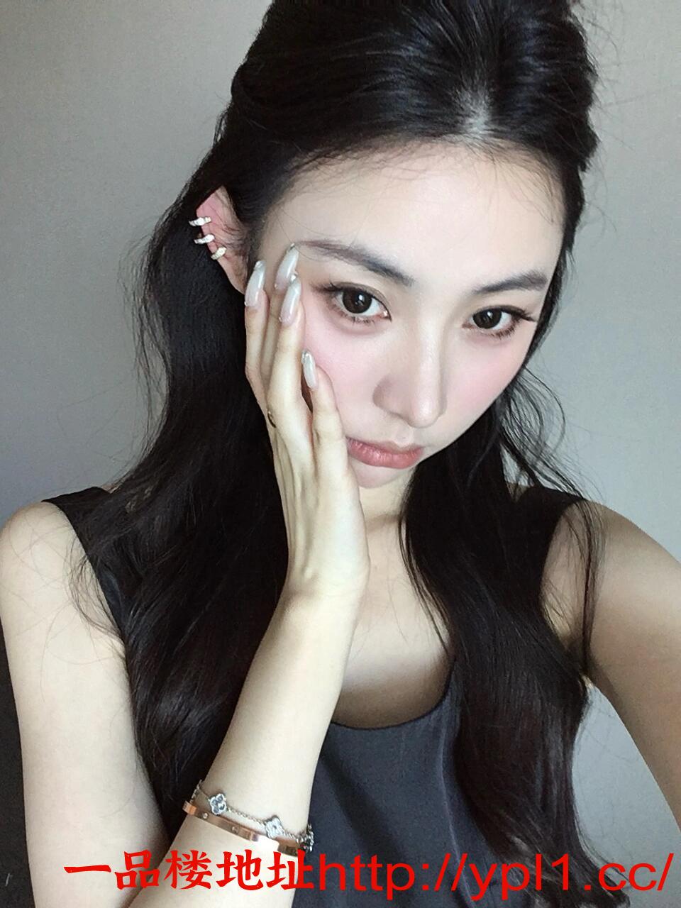 妹子七七