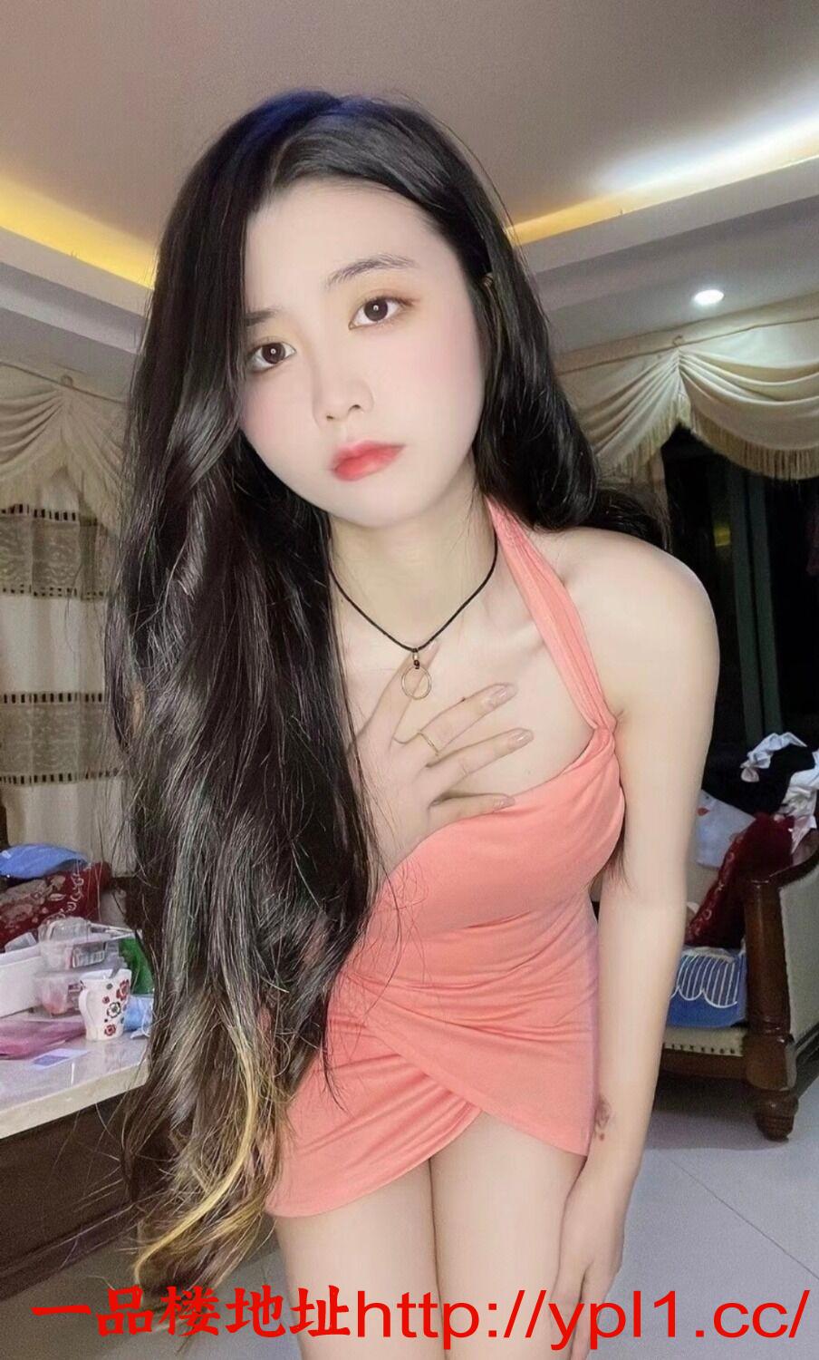 大胸邻家小妹