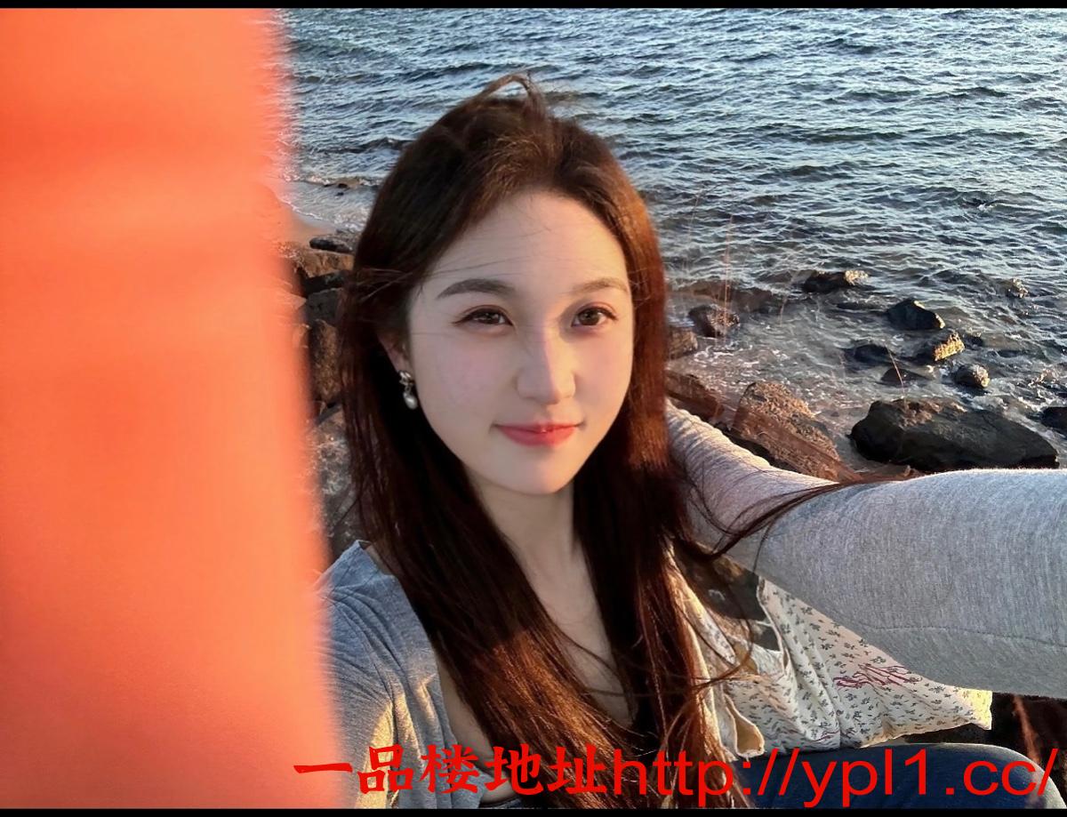 小行灵灵老师
