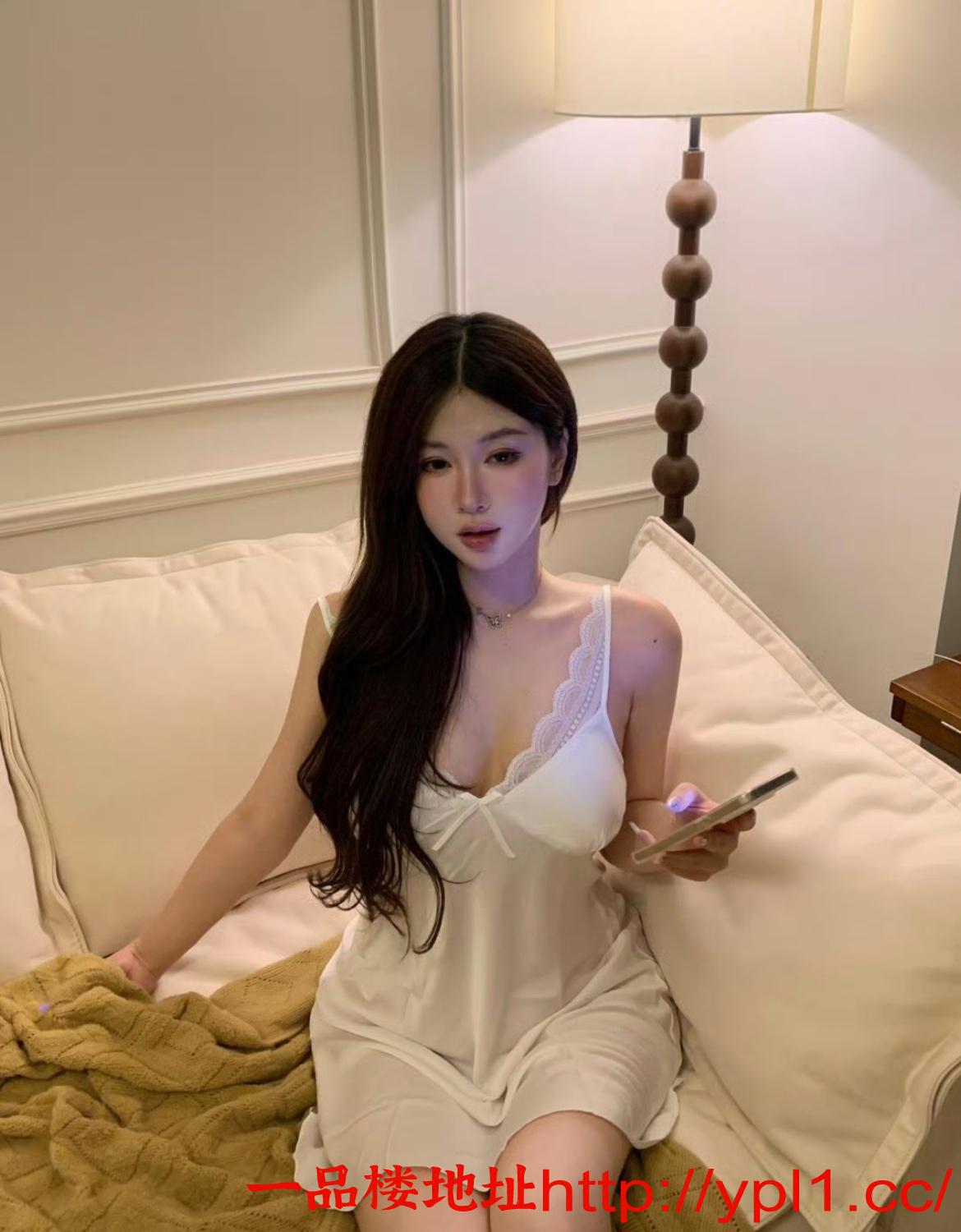 00后兼职胸大颜值高各种姿势都配合