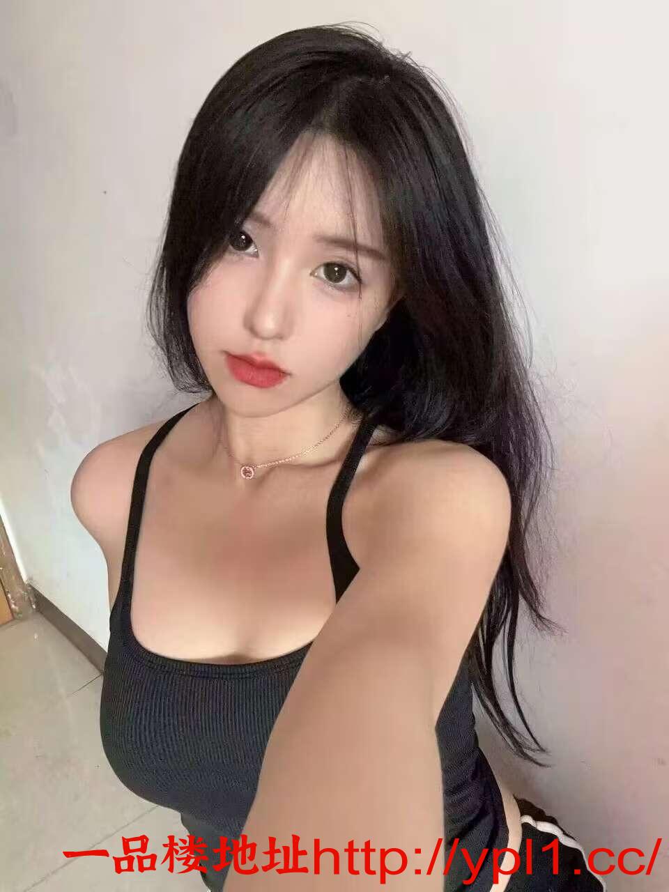 口技一绝的大胸美女