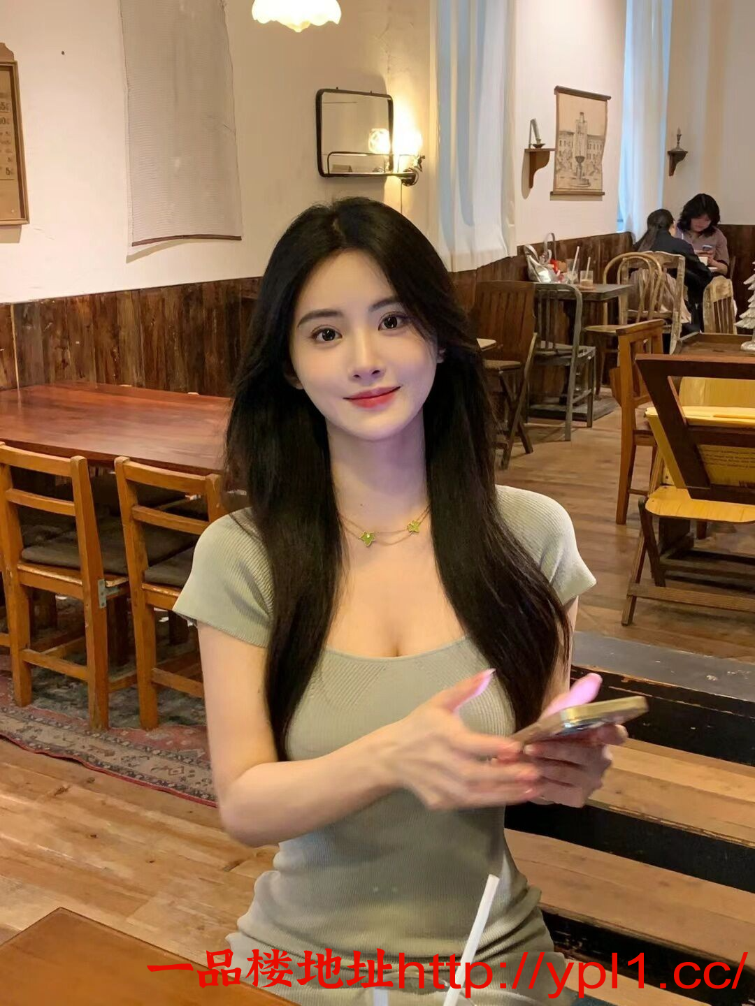 极品尤物美乳山峰身材丰满蜂腰
