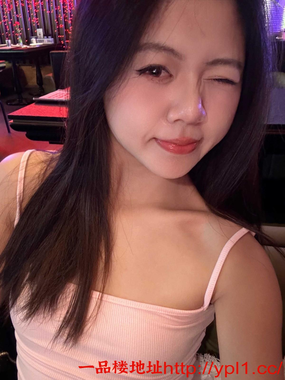纯嫩可人的小美女(可外出)