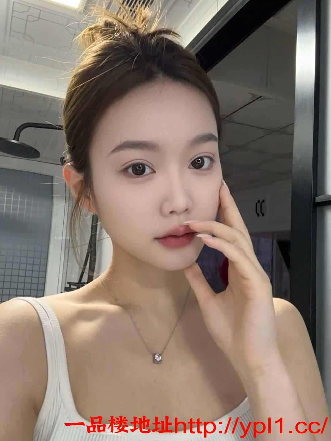 巨乳人妻兼职